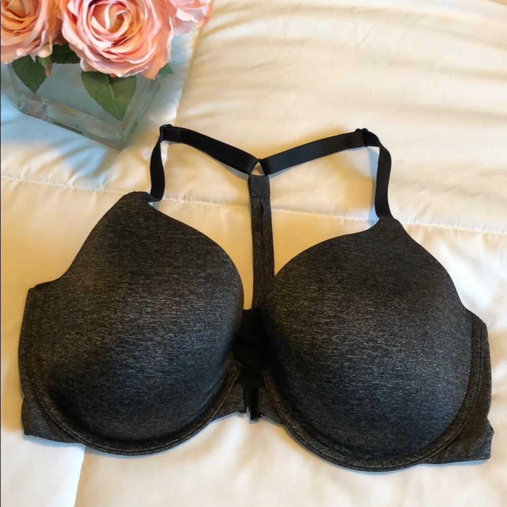 Black Victoria’s Secret bra